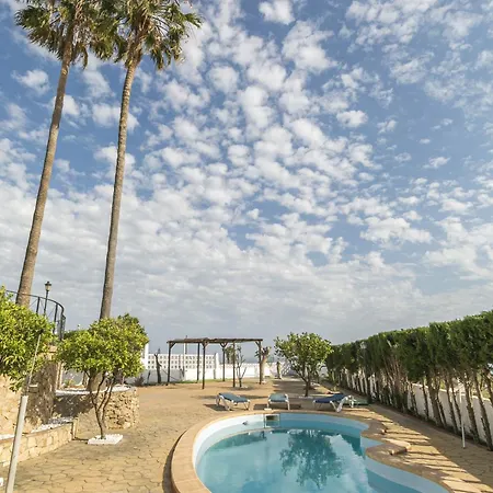 Canovas - Leones Nerja