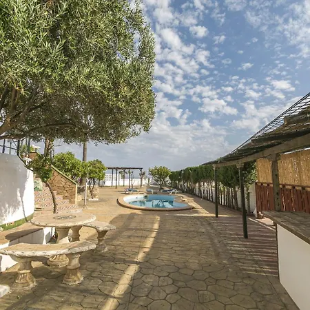 Canovas - Leones Villa *