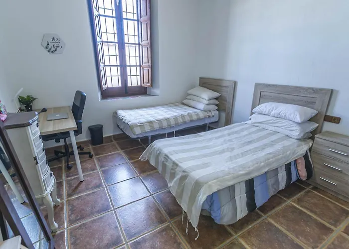 Canovas - Leones Villa