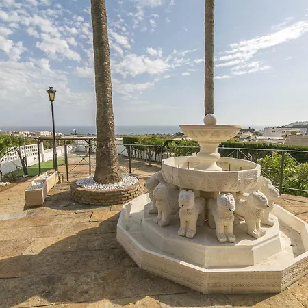 Villa Canovas - Leones